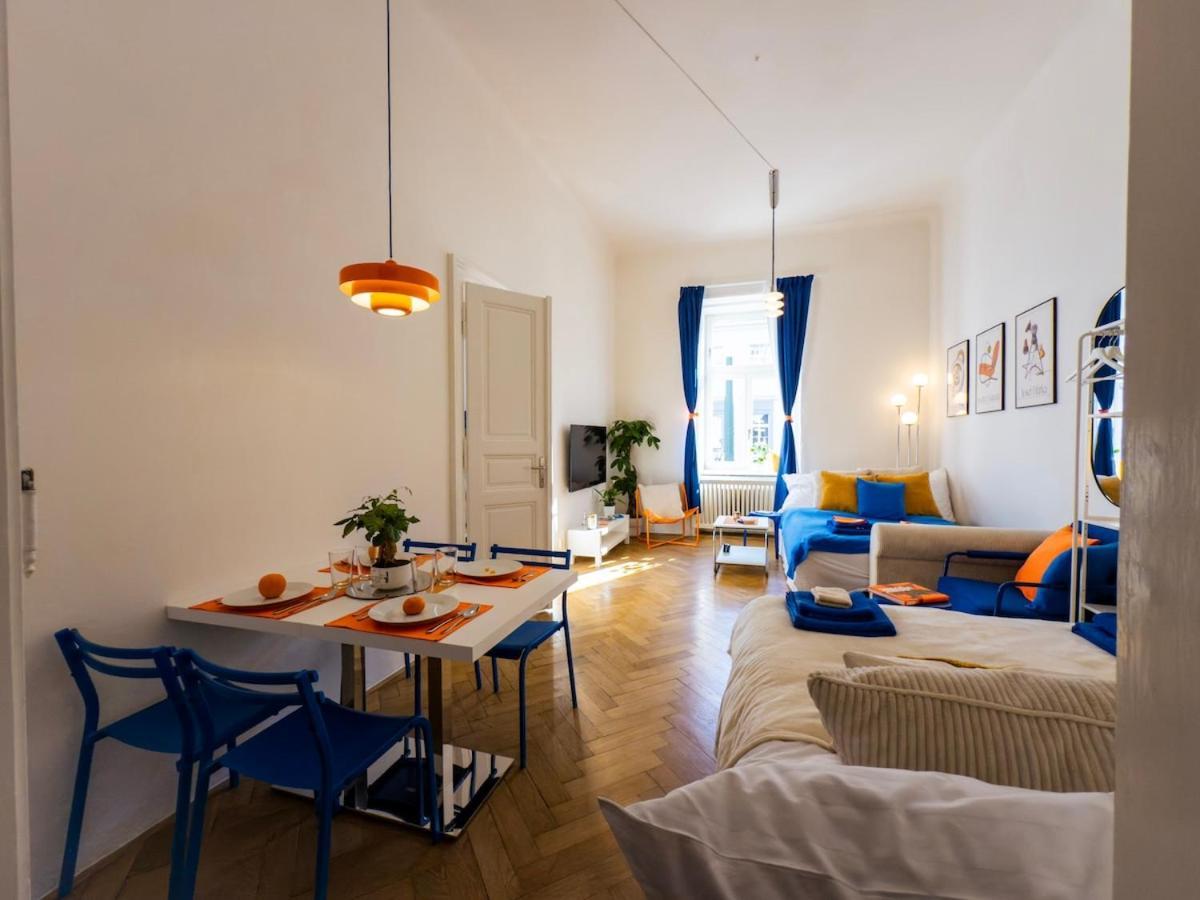 The Funkhaus - Blue And Orange Experience Apartment *