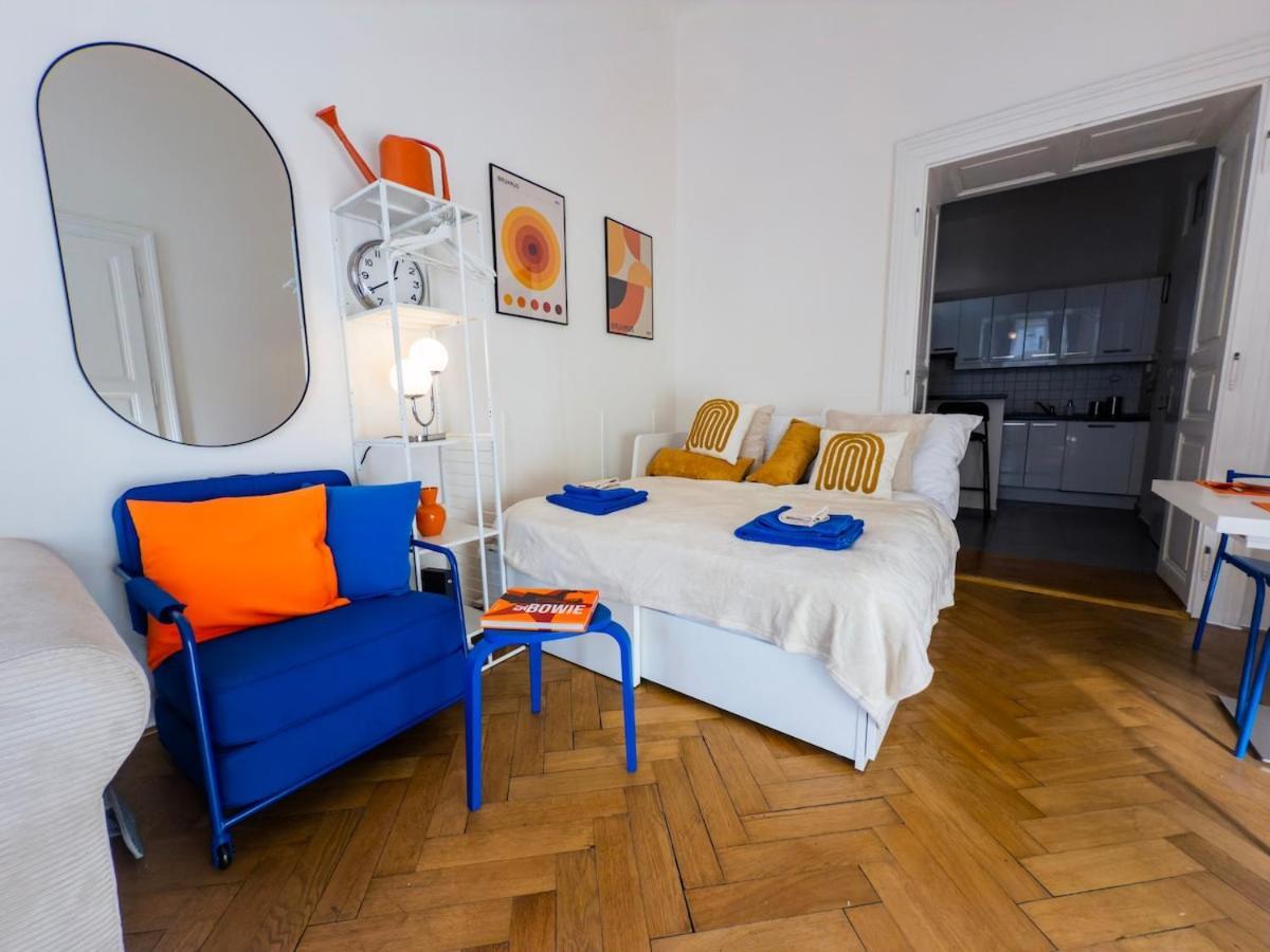 The Funkhaus - Blue And Orange Experience Apartment *