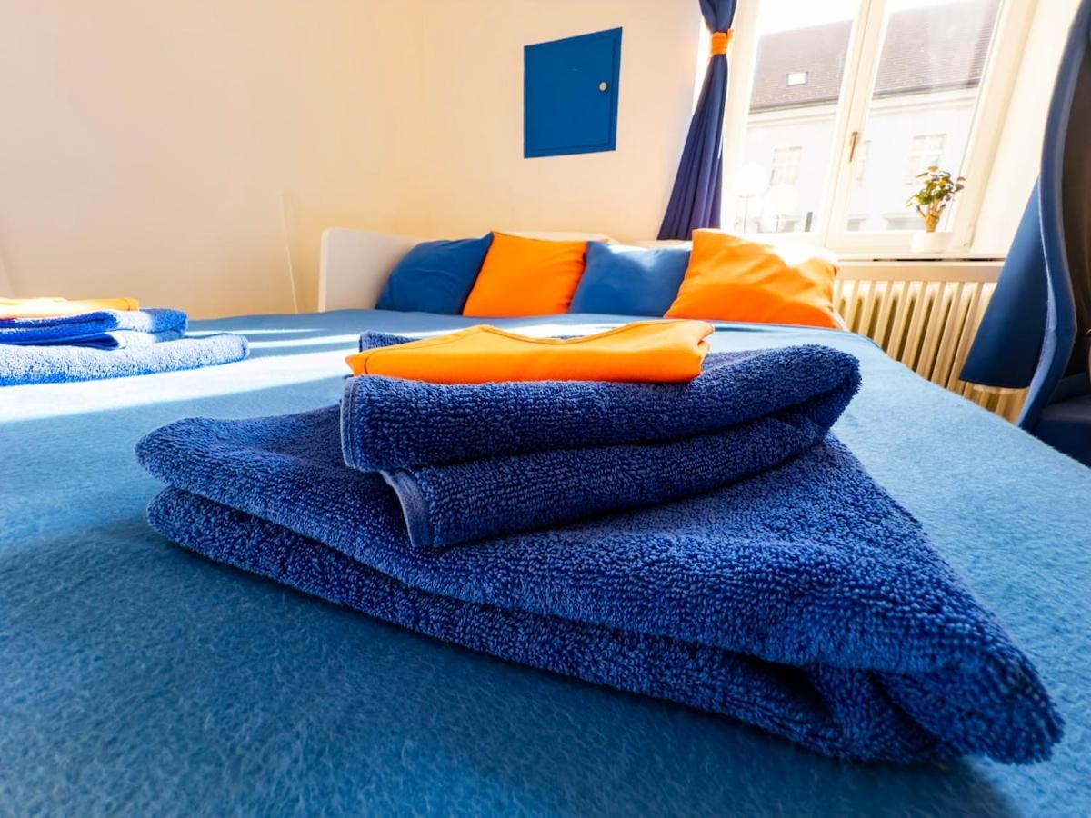 The Funkhaus - Blue And Orange Experience Apartment