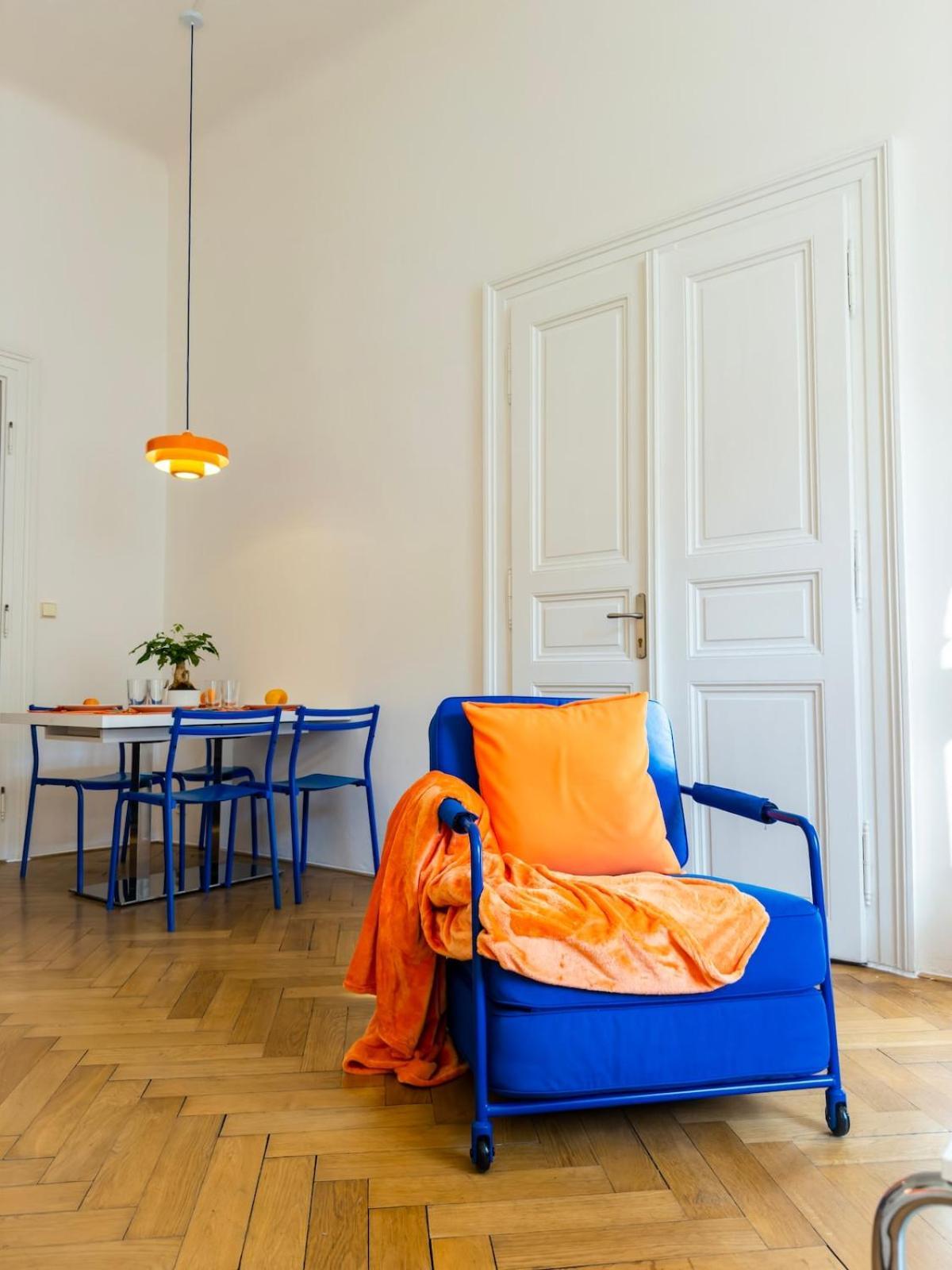 The Funkhaus - Blue And Orange Experience
